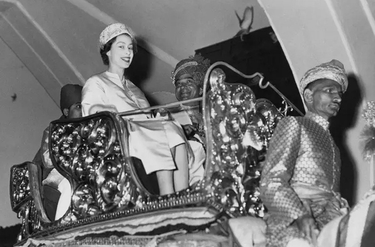 Loat hinh day bat ngo ve Nu hoang Anh Elizabeth II-Hinh-9