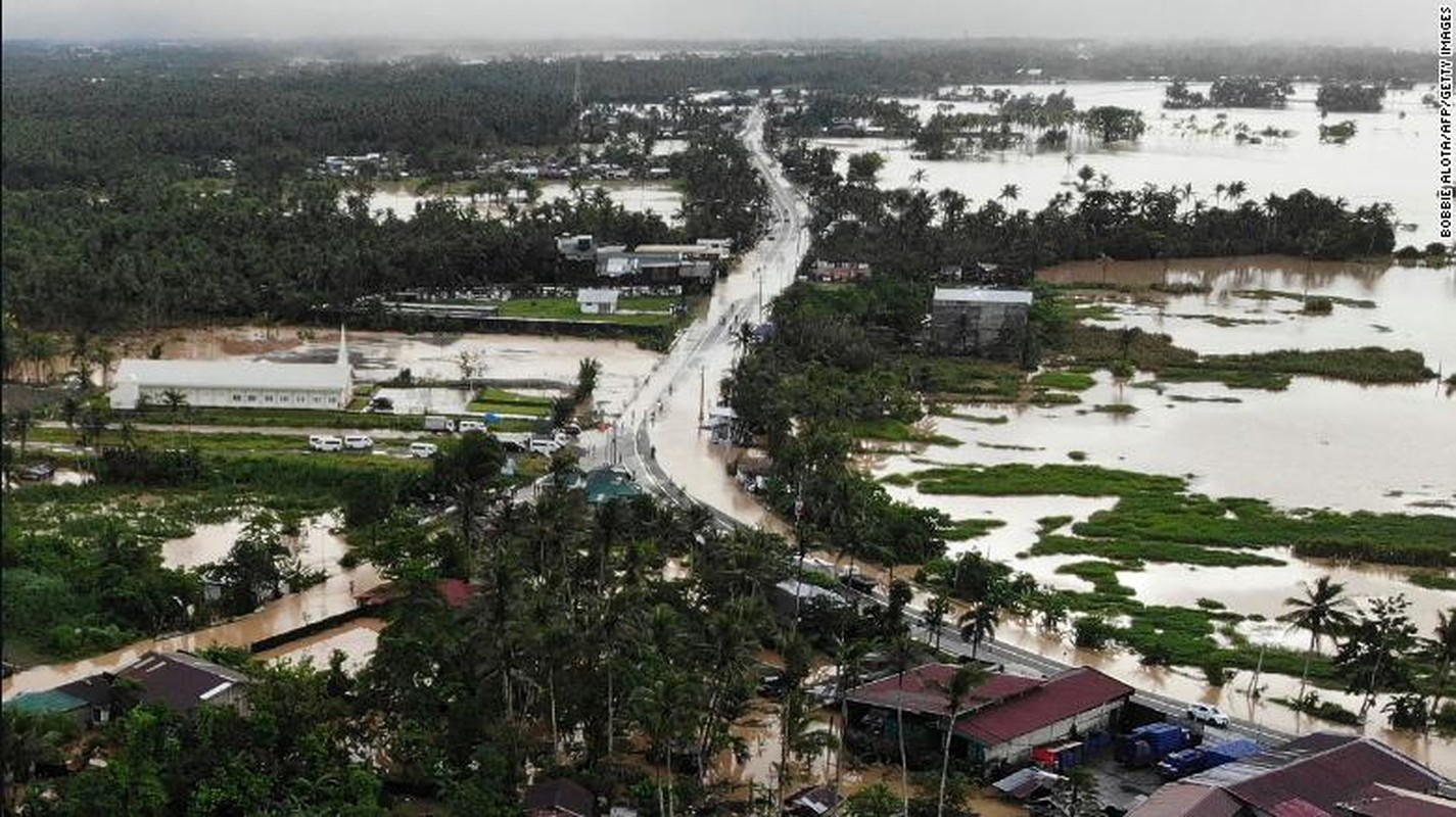 Tran bao dau tien can quet, Phillippines hoang tan-Hinh-5