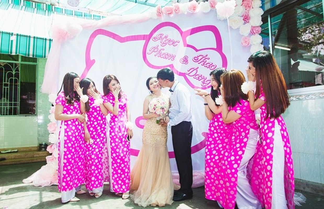 Le an hoi phong cach Hello Kitty tai Binh Duong gay sot