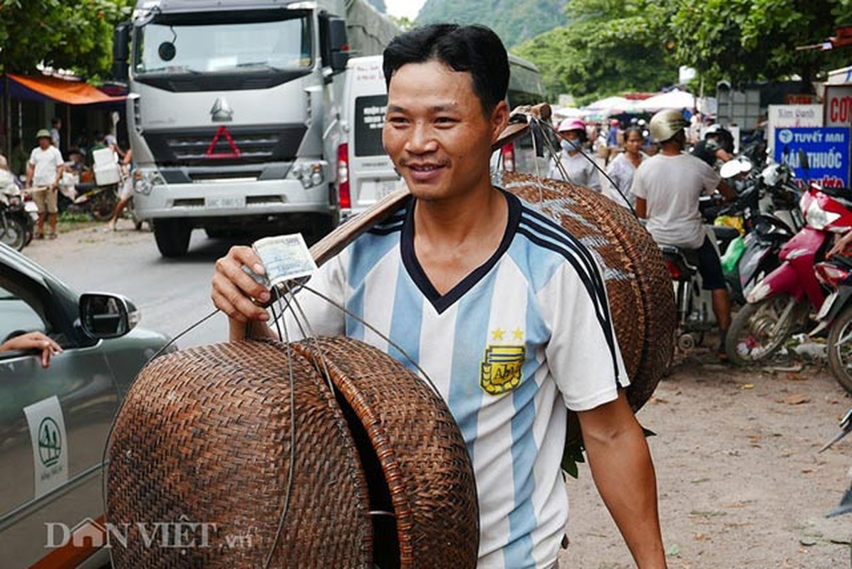 Hinh anh an tuong trong cho na lon nhat mien Bac-Hinh-8