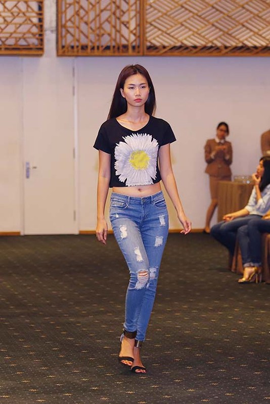 Mau Tay nhon nhip casting show thoi trang cua Chung Thanh Phong-Hinh-12