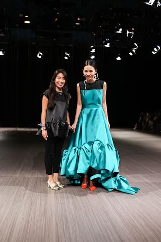 Anna Vo gay an tuong tai Vietnam Designer Fashion Week 2015-Hinh-12