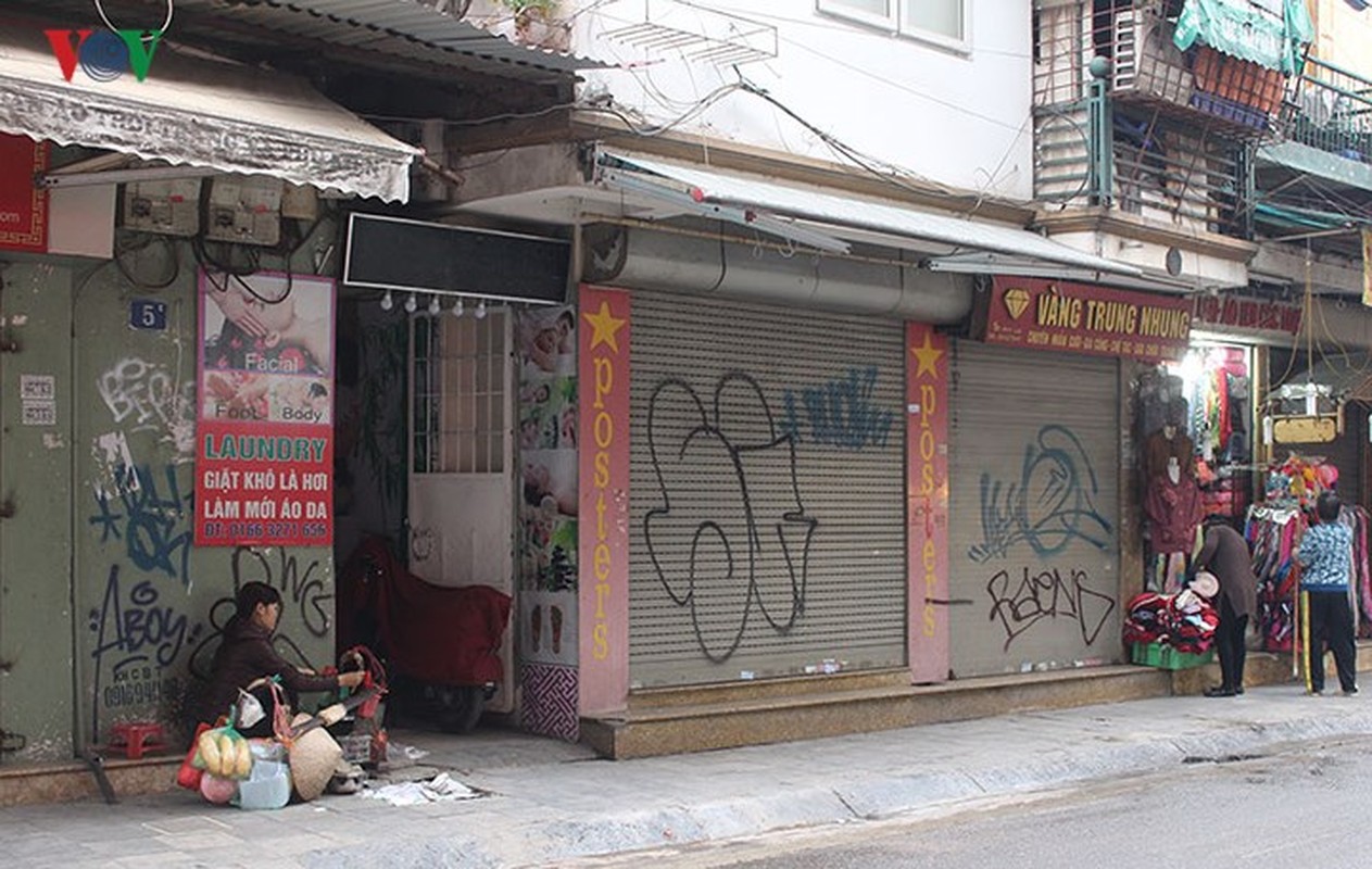 Pho co Ha Noi “xau xi” vi nhung hinh ve Graffiti-Hinh-9