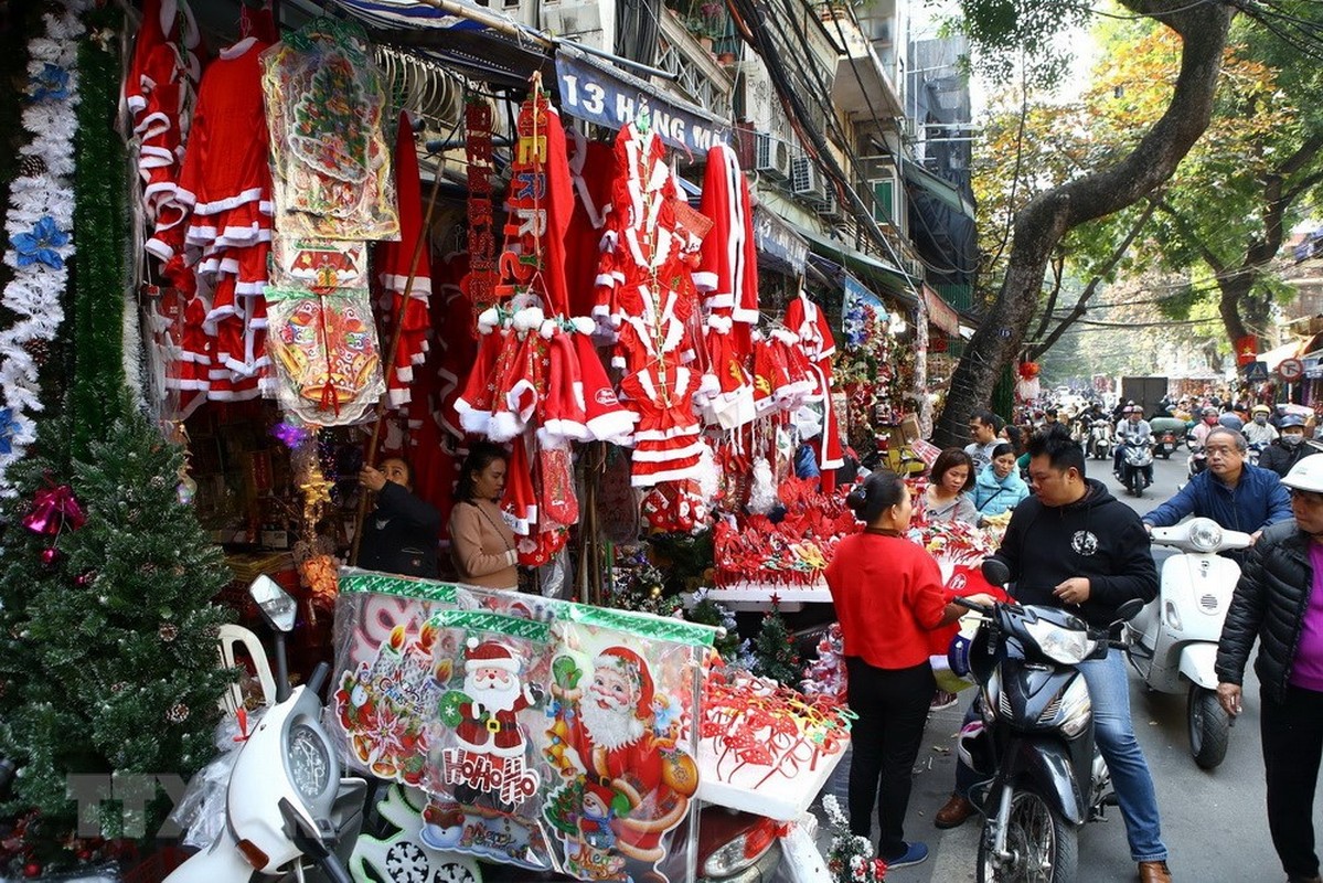 Ha Noi nhon nhip thi truong mua Giang sinh 2018-Hinh-6