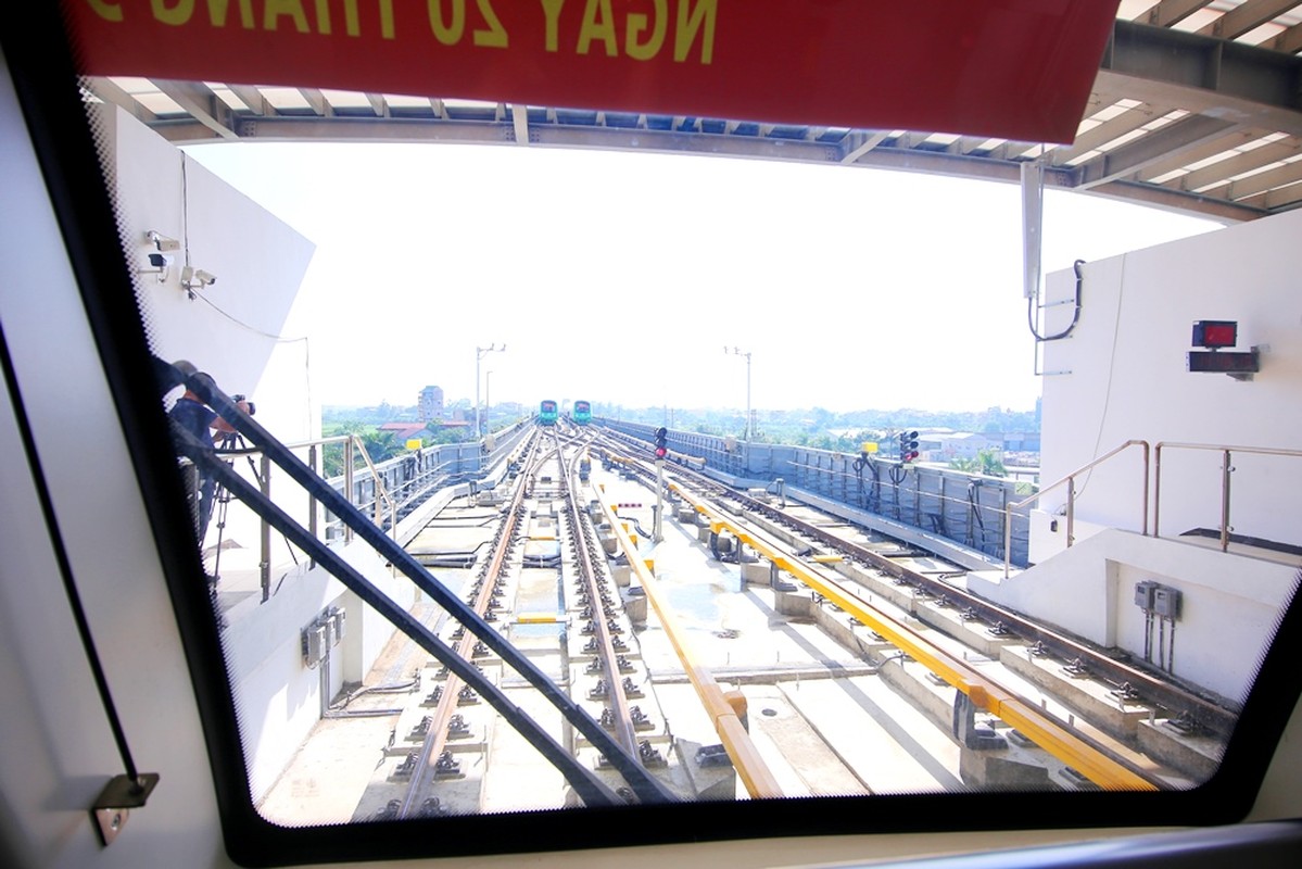 “Muc so thi” tau dien tren cao dau tien cua Ha Noi-Hinh-13