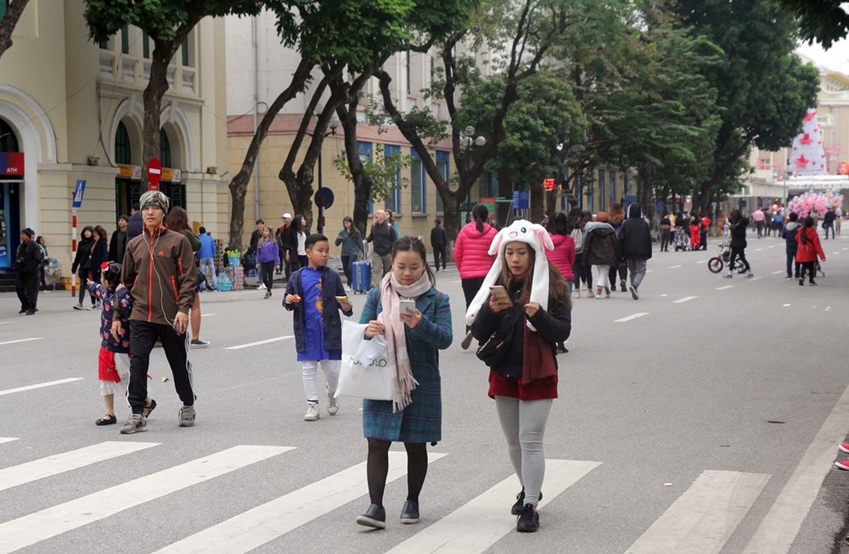 Hinh anh nguoi Ha Noi co ro trong dot ret sau nhat ke tu dau mua Dong-Hinh-14