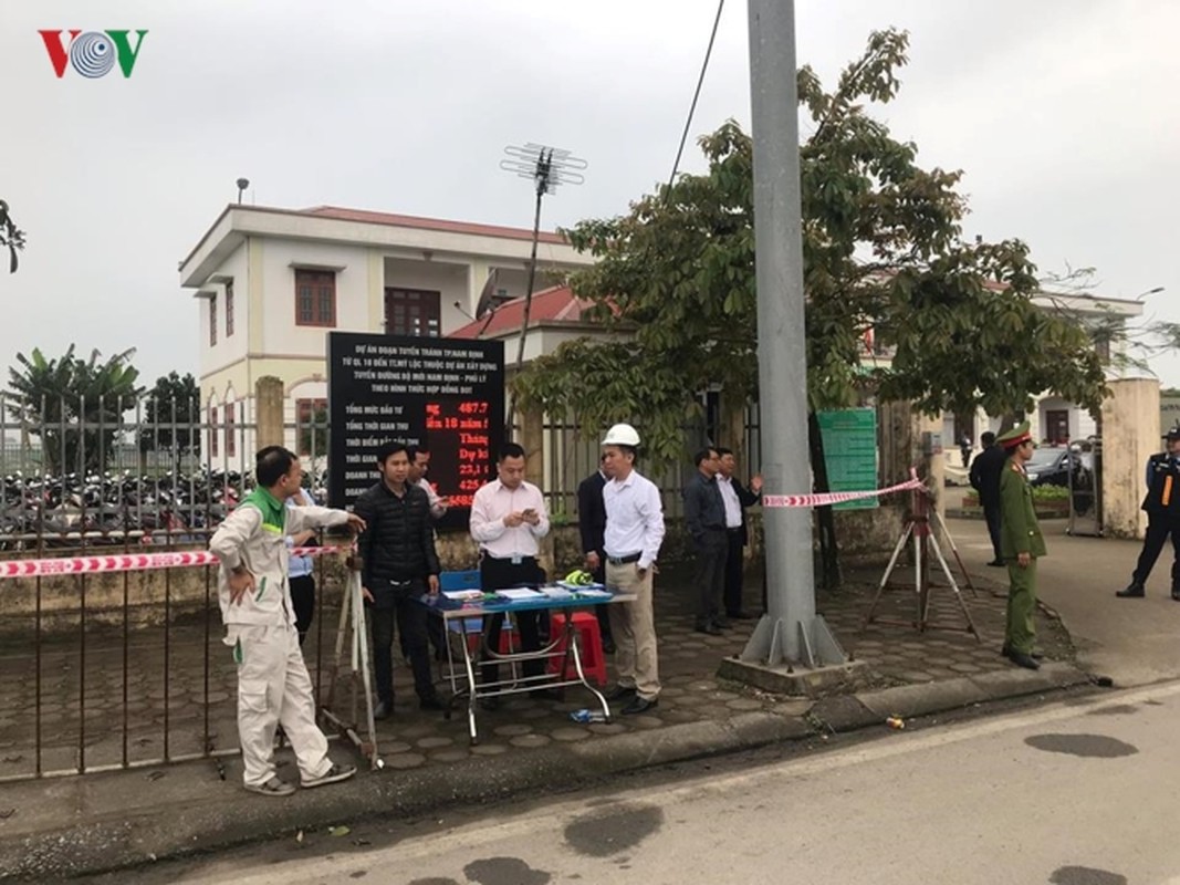 Nhung hinh anh BOT My Loc trong ngay thu phi tro lai-Hinh-11