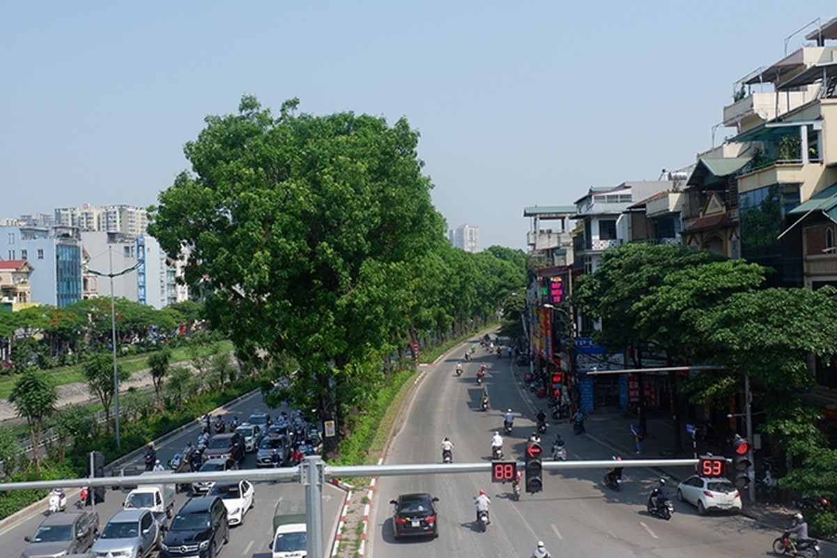 Bat chap nang nong, nhung con duong Thu do nay van mat nhu dieu hoa-Hinh-10