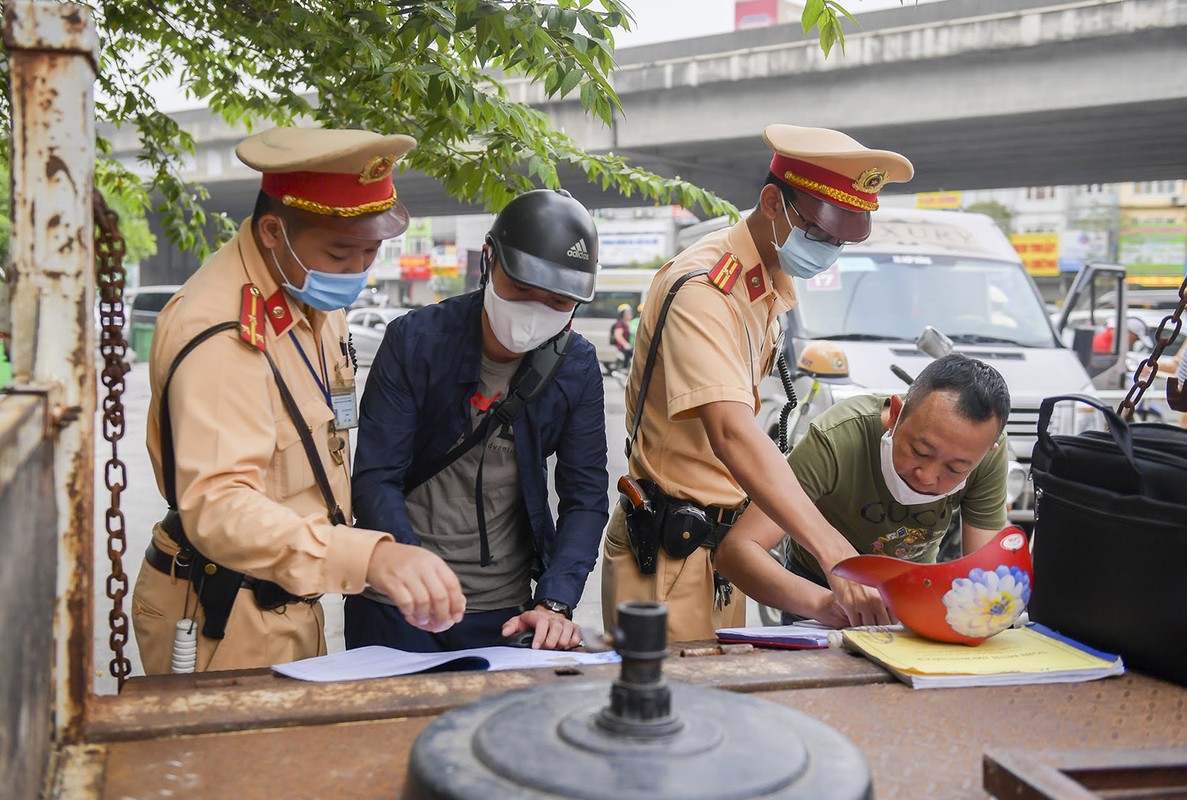 Can canh ngay dau tien CSGT duoc dung phuong tien du khong co loi-Hinh-4