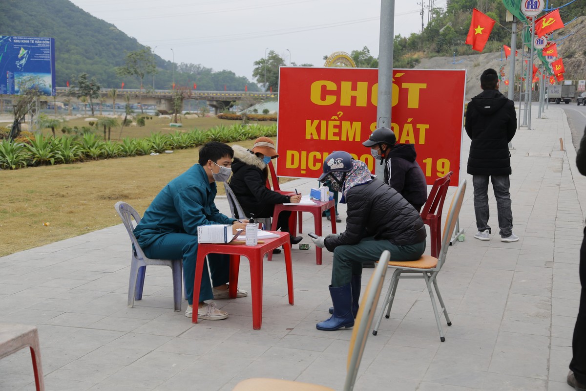 Quang Ninh: Phun khu khuan nhieu khu vuc, lap BV da chien so 3-Hinh-4