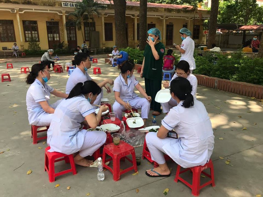 Nhung hinh anh nhoi long o tam dich Bac Ninh-Hinh-10