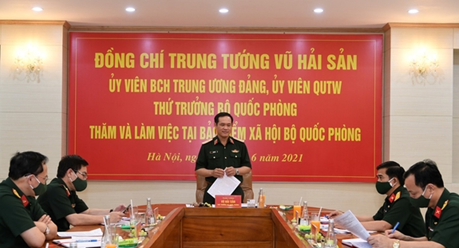Chan dung Thu truong BQP Vu Hai San vua thang ham Thuong tuong-Hinh-8