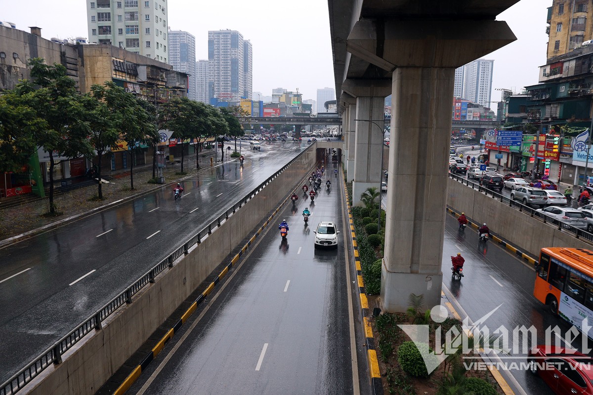 Nguoi Ha Noi di lam ngay dau tuan trong mua ret-Hinh-3