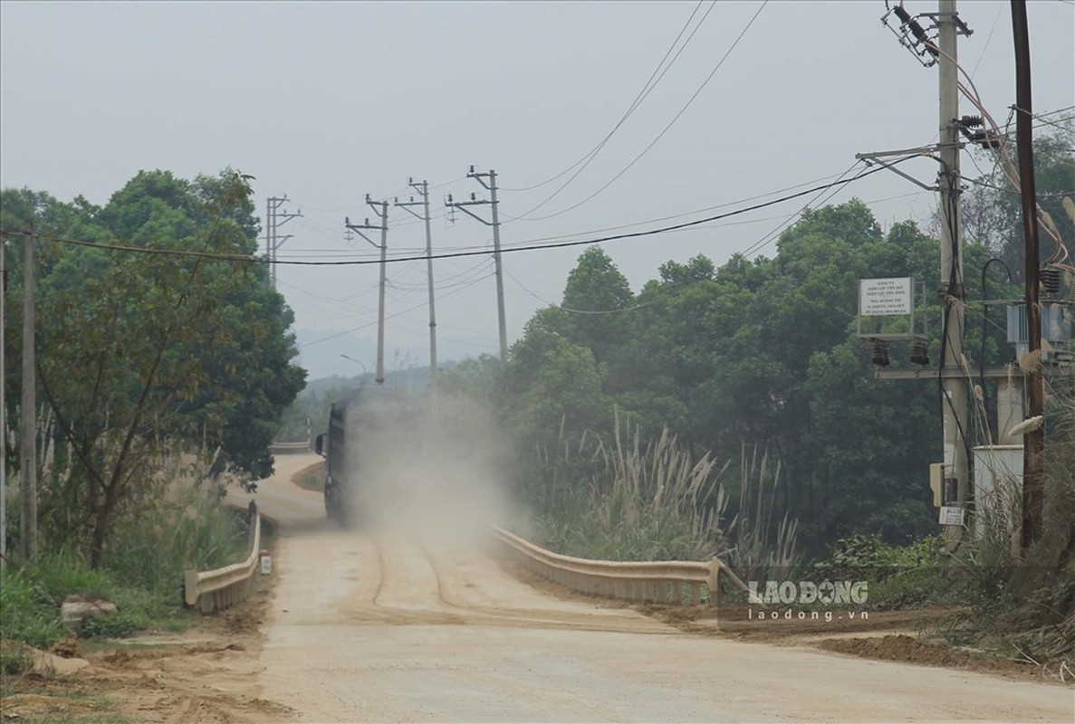 Yen Bai: Duong nat nhu tuong vi xe trong tai lon hoanh hanh-Hinh-8