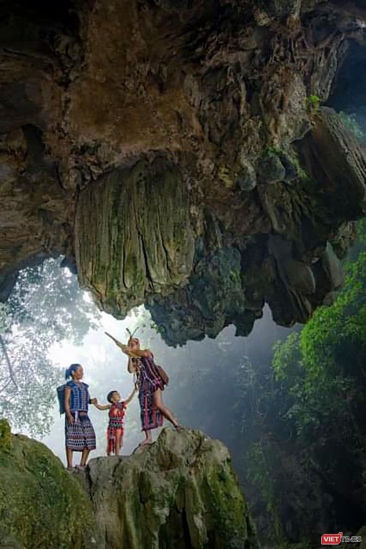 Quang Nam: Tuyet tac thien nhien Cong troi Dong Giang ngay xua va bay gio-Hinh-4