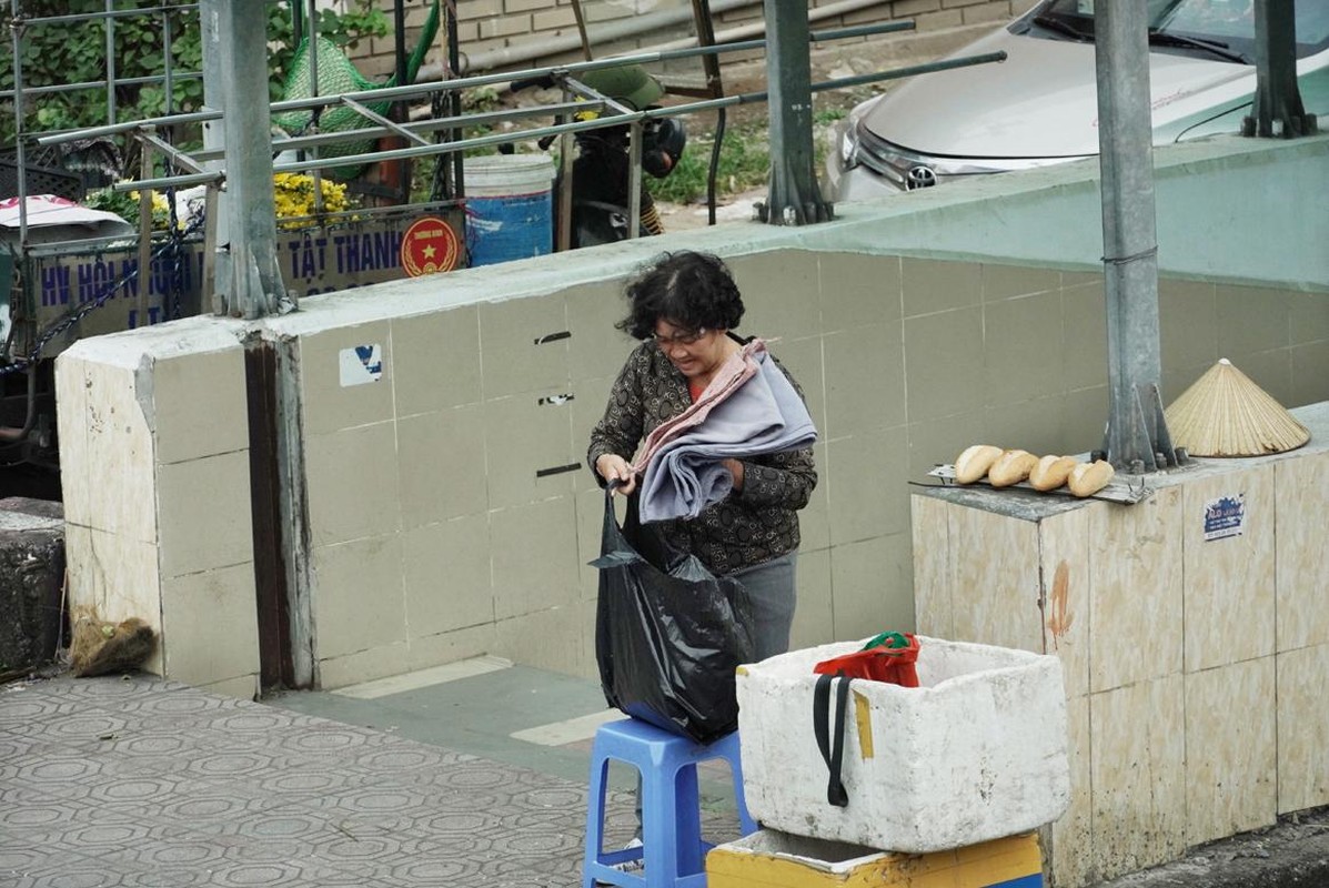 Ha Noi don gio lanh dau mua, nguoi dan thich thu mac ao am-Hinh-6