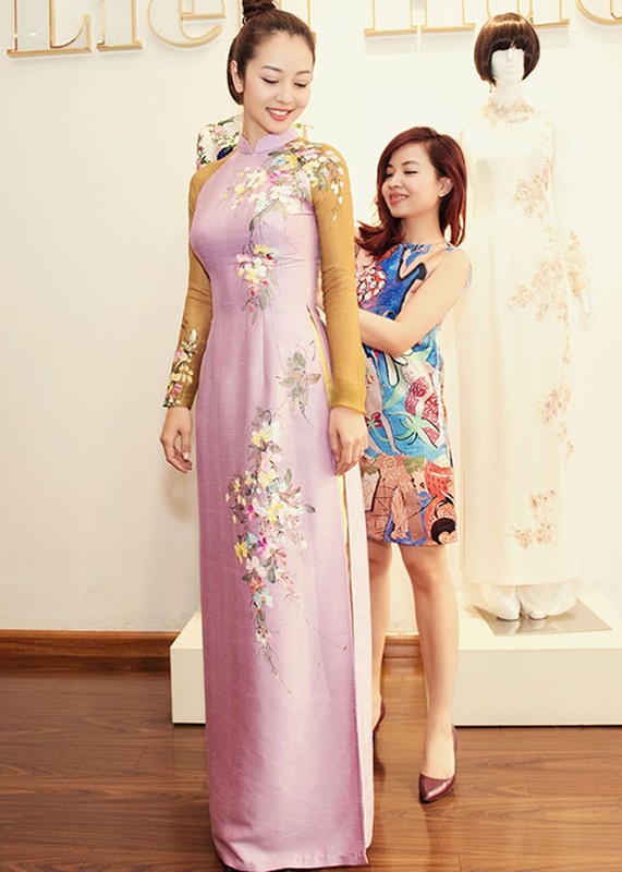 Hoa hau Jennifer Pham dan ban nhay di may ao dai Tet-Hinh-5