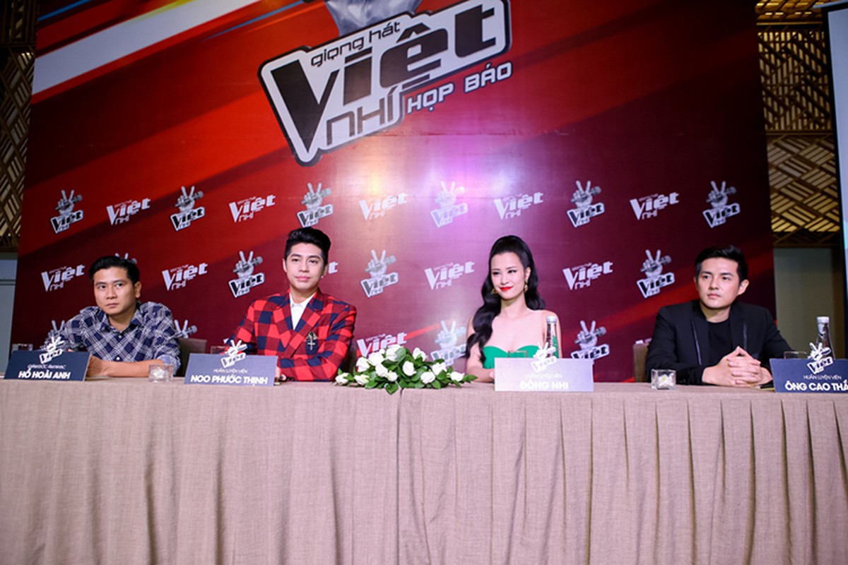 Dong Nhi Ong Cao Thang tinh cam tai hop bao The Voice Kids-Hinh-8
