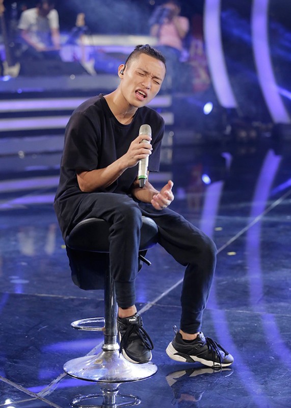 Thu Minh mang ca khuc moi den dem trao giai Vietnam Idol-Hinh-8