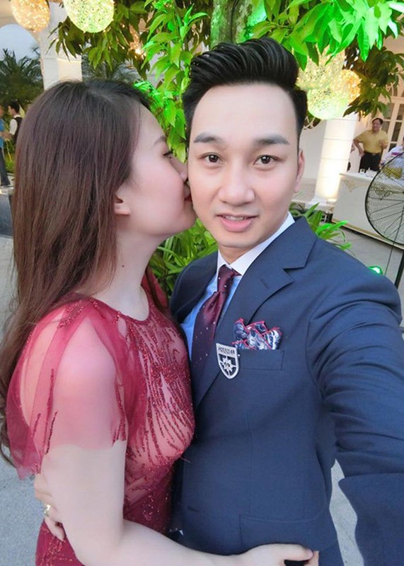 Nhin lai chuyen tinh cua MC Thanh Trung va ban gai 9X-Hinh-11