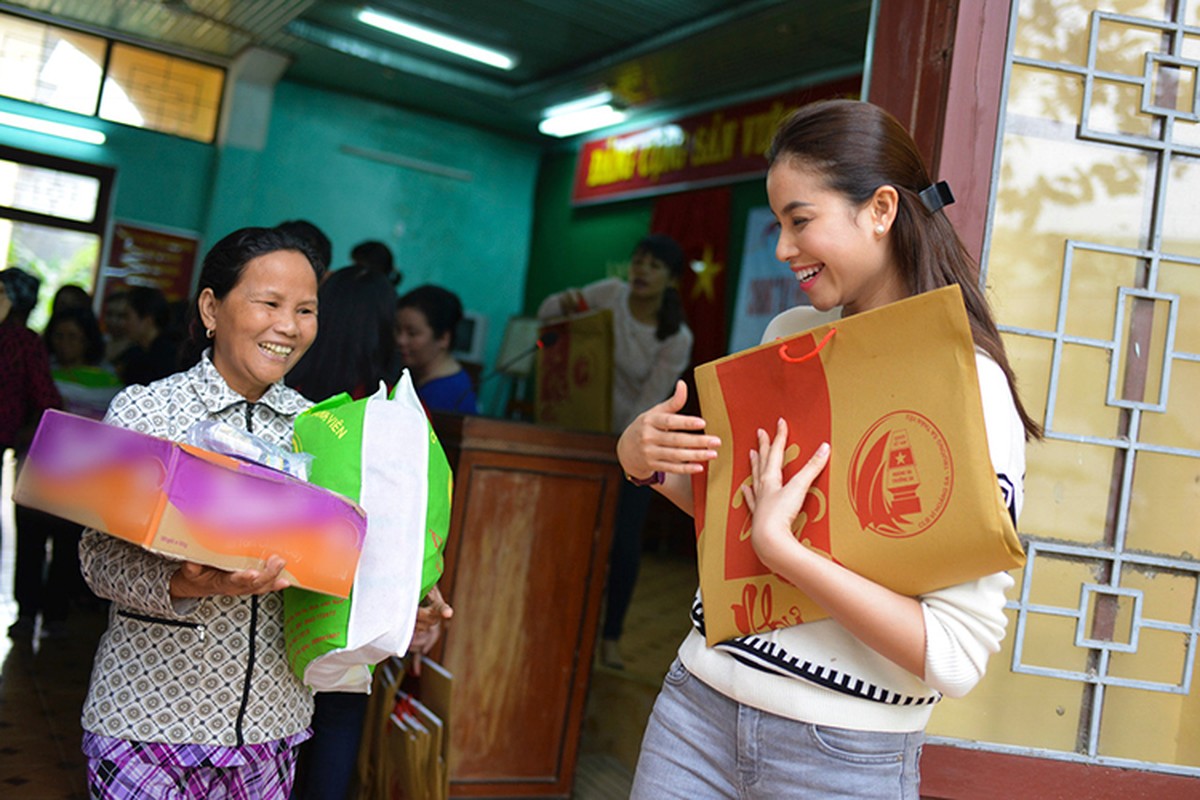 Pham Huong gian di di tu thien dau nam moi-Hinh-8