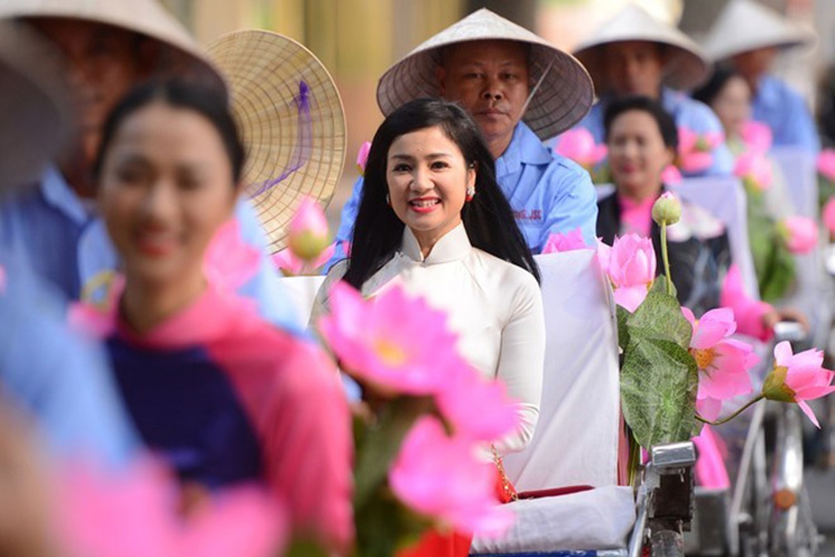 Duong tinh duyen ke ven tron nguoi lan dan cua my nhan sinh 1969-Hinh-15