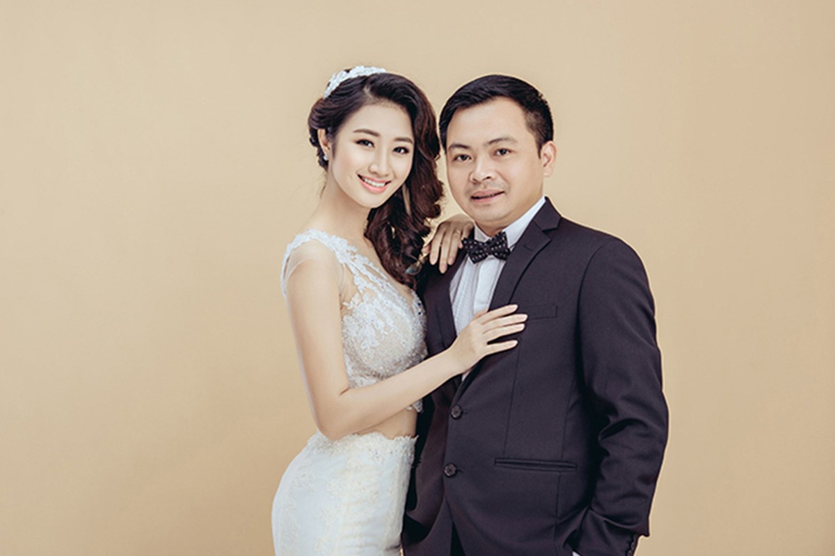 Ngam anh cuoi tuyet dep cua HH Thu Ngan ben chong doanh nhan-Hinh-10