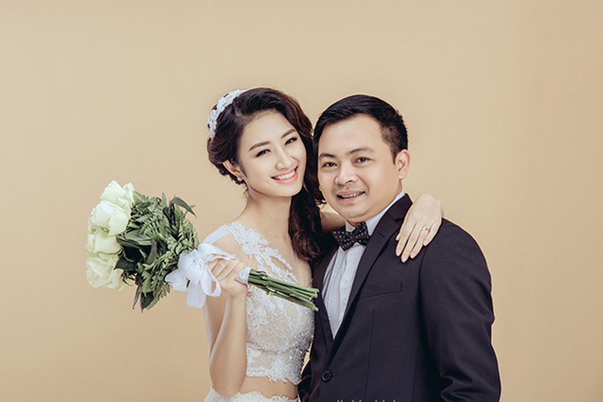 Ngam anh cuoi tuyet dep cua HH Thu Ngan ben chong doanh nhan-Hinh-12