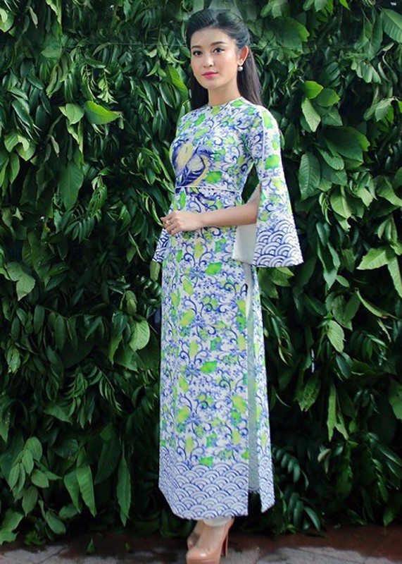 My nhan Viet dep diu dang trong ao dai don Tet-Hinh-11