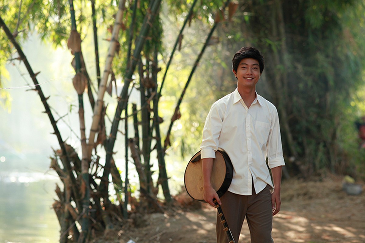 Hoc tro Ngo Thanh Van vuong tinh tay ba trong phim moi-Hinh-6