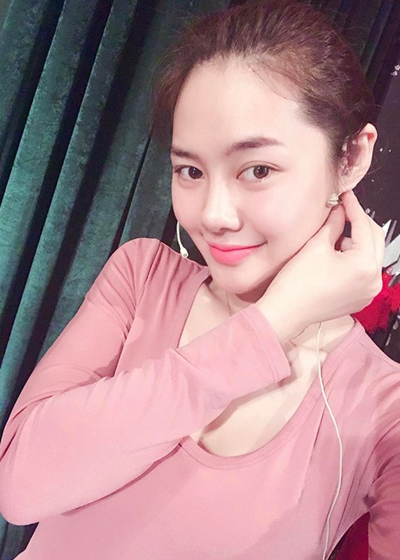 Tinh moi - vo cu cua Lam Vinh Hai ra sao sau on ao?-Hinh-5