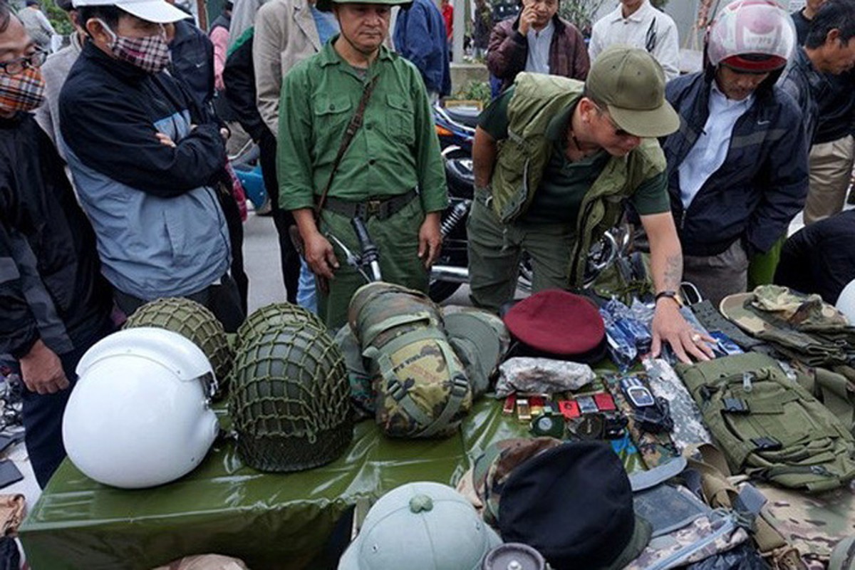 Nhung khu cho ban hang 'doc' chi co o Viet Nam