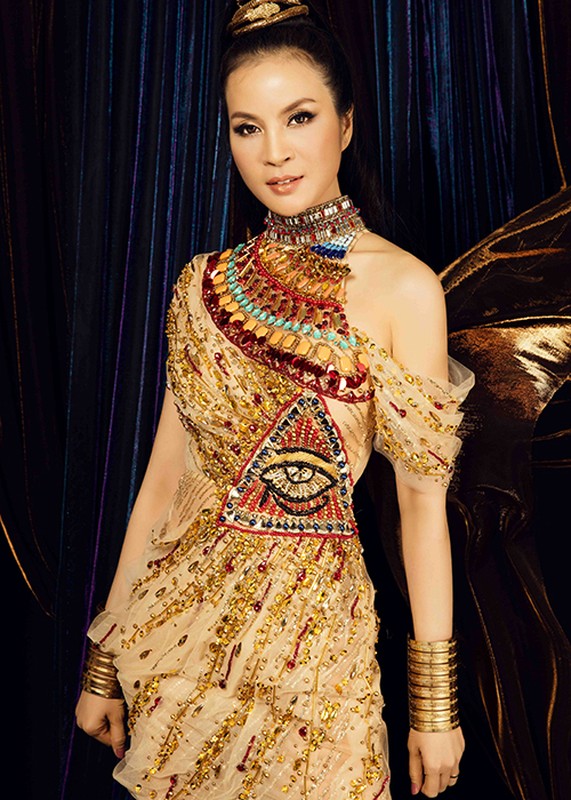 MC Thanh Mai dep kieu ky khi hoa than nu hoang Cleopatra-Hinh-8