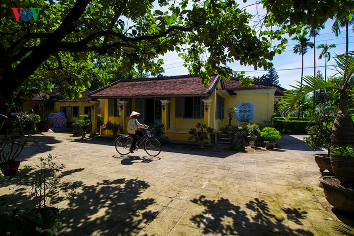 Ve xu Hue tham nhung phu de uy nghi-Hinh-8