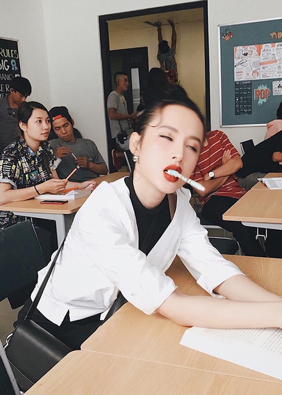 Hot Face sao Viet 24h: Nha Phuong “lac loi” o Anh Quoc-Hinh-12