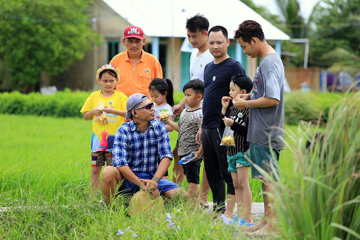 Co be trieu view Youtube tham gia “Bo oi! Minh di dau the?”