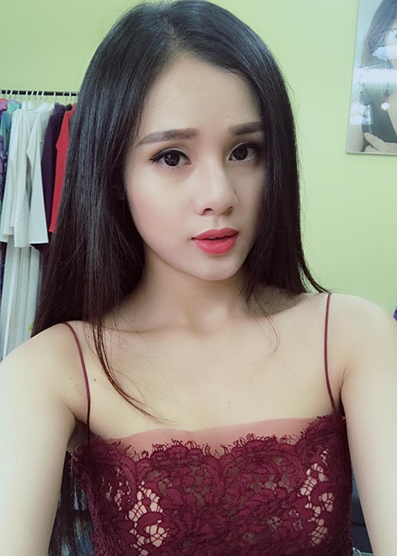 Co gai thi hoa hau de kiem nhieu tien nhu Pham Huong la ai?-Hinh-9