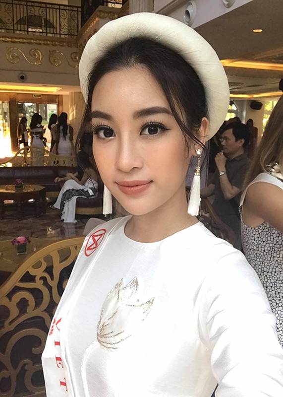 Hot Face sao Viet 24h: Vy Oanh lam dieu khong ngo sau scandal-Hinh-7