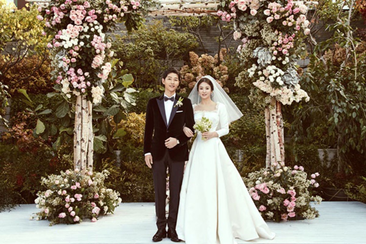 Song Joong Ki - Song Hye Kyo tung anh cuoi chup o My-Hinh-5