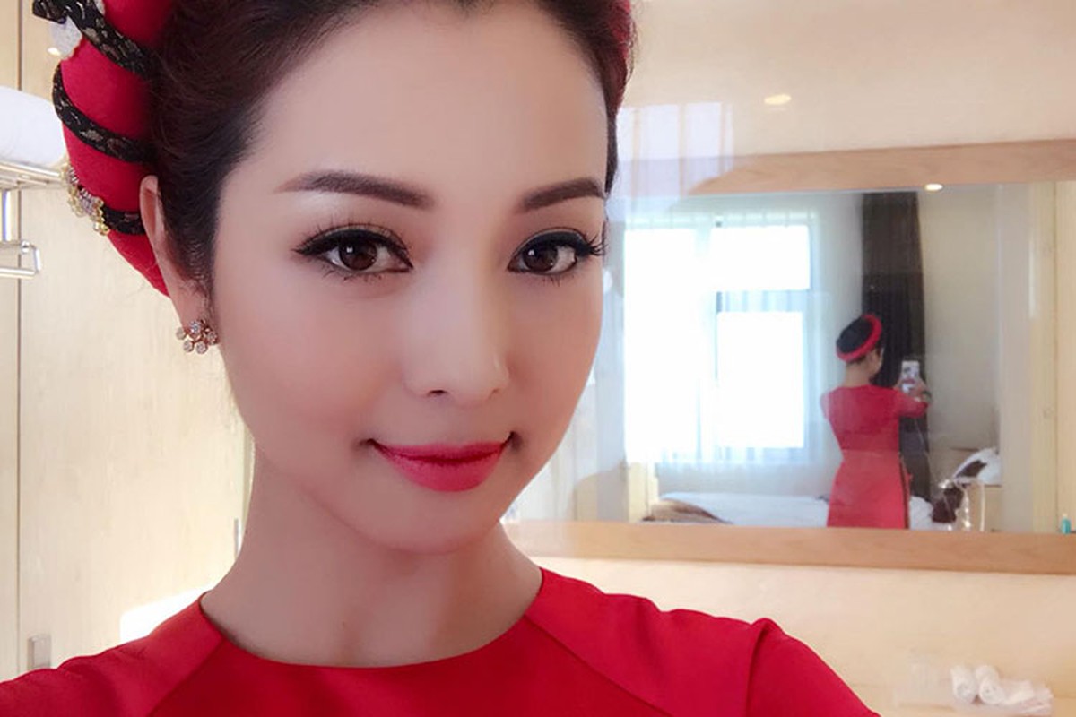 Hot Face sao Viet 24h: A hau Hoang Anh xinh dep tai xuat sau sinh-Hinh-6
