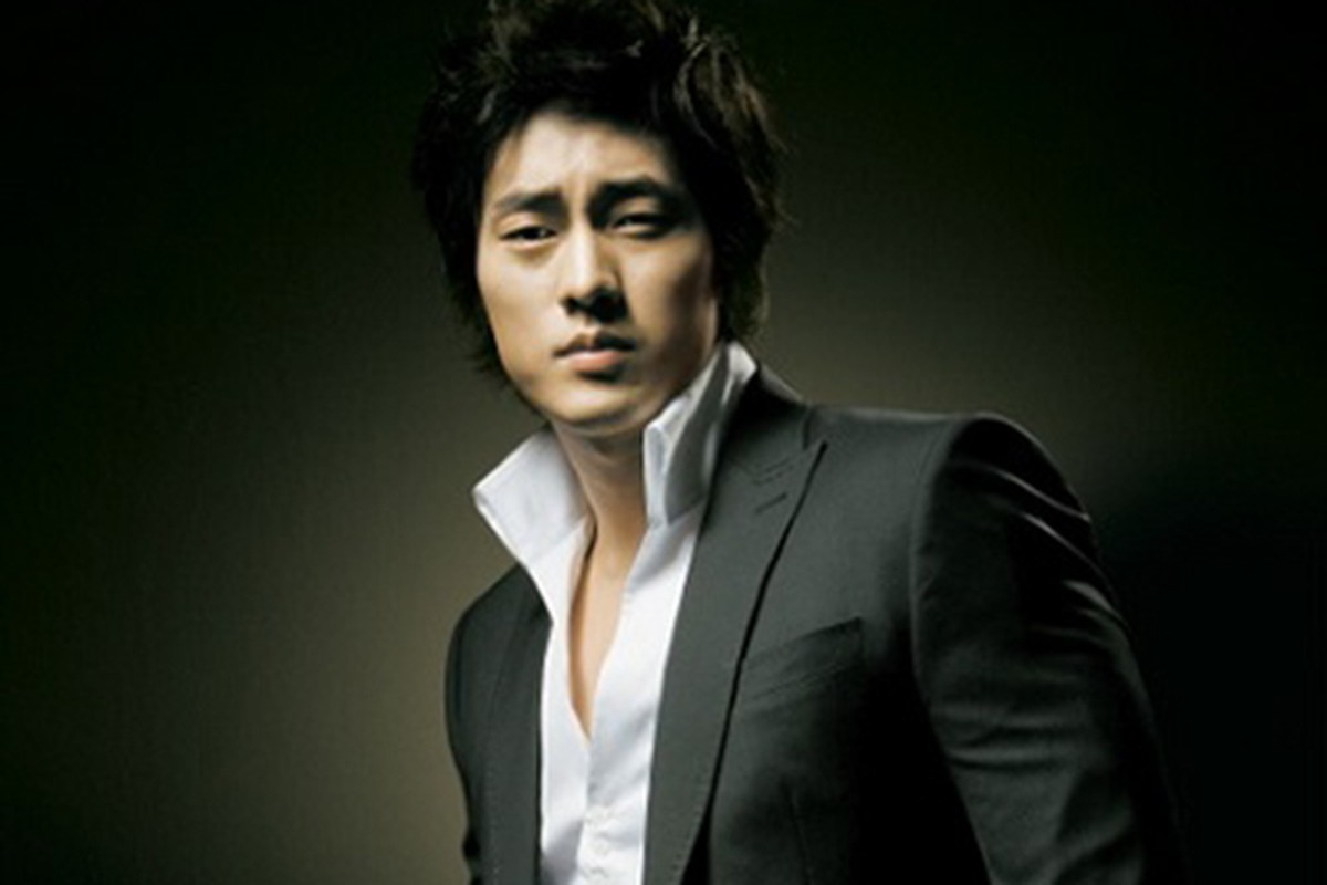 Chan dung ngoi sao “Giay thuy tinh” So Ji Sub vua den VN-Hinh-5