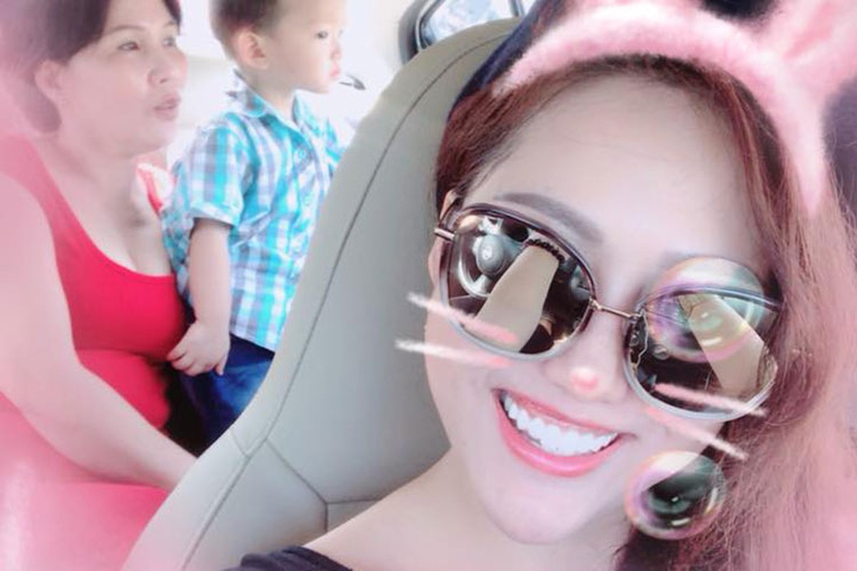 Hot Face sao Viet 24h: Dam Thu Trang mim cuoi hanh phuc-Hinh-10