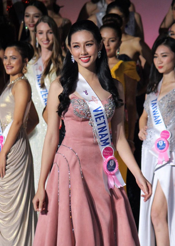 Loat anh dau tien cua Thuy Tien tai Miss International 2018-Hinh-4