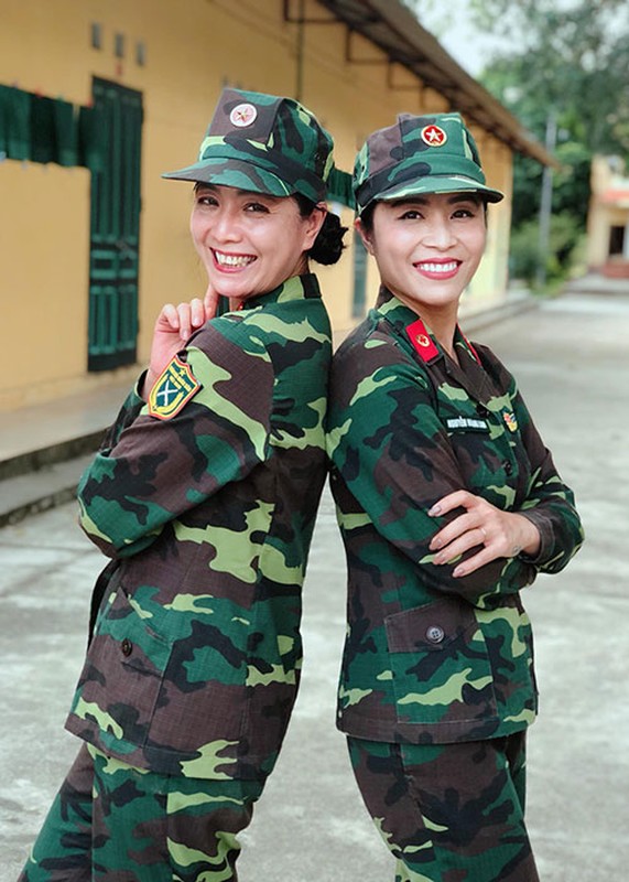 Hinh anh xinh lung linh cua MC Hoang Linh khi dien ao linh-Hinh-9