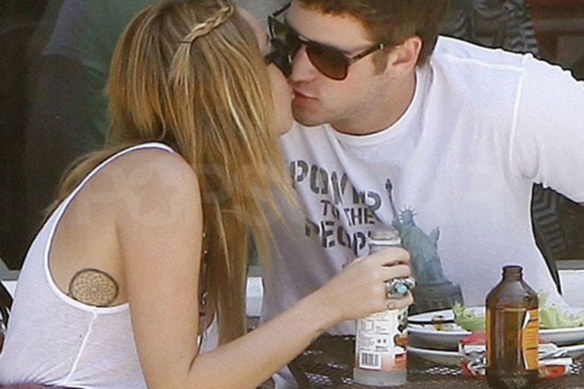 Cai ket dep cho cuoc tinh 10 nam cua Miley Cyrus va Liam Hemsworth-Hinh-4