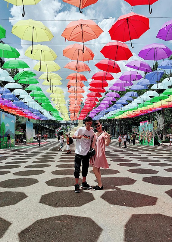 Hinh anh con trai lon phong phao cua “Tao ba” Van Dung-Hinh-12