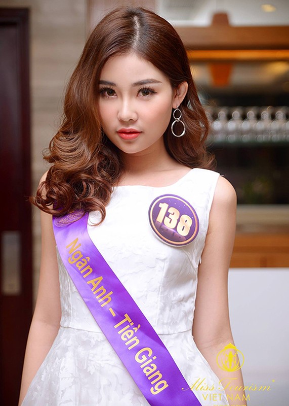 Loat anh thoi chua vuong thi phi cua Le Au Ngan Anh