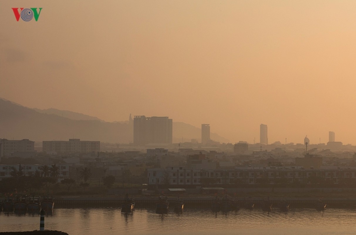 Da Nang dep trong lan suong mo ngay mung 3 Tet Ky Hoi-Hinh-12