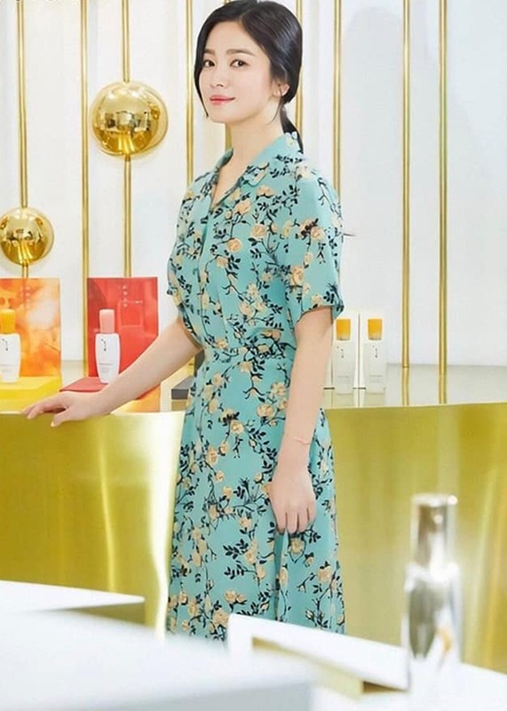 Song Hye Kyo khong giau duoc ve gia nua khi du su kien-Hinh-2
