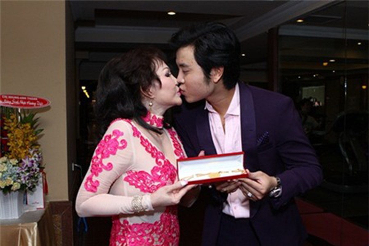 Vu Hoang Viet va tinh gia ty phu tang nhau gi truoc chia tay?-Hinh-4